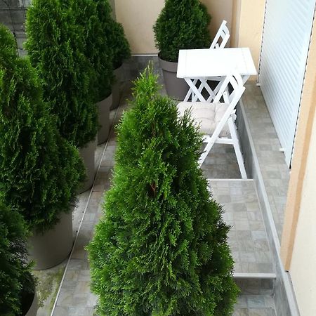 M4U Apartments Ni المظهر الخارجي الصورة