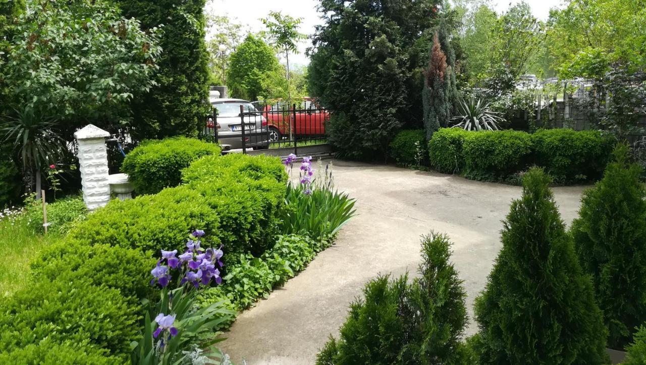 M4U Apartments Ni المظهر الخارجي الصورة